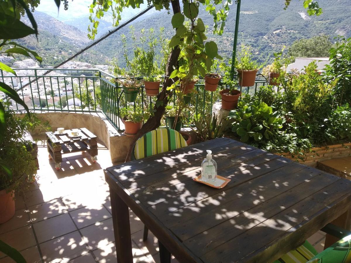 Vila Casa Maribel Guejar Sierra Exteriér fotografie